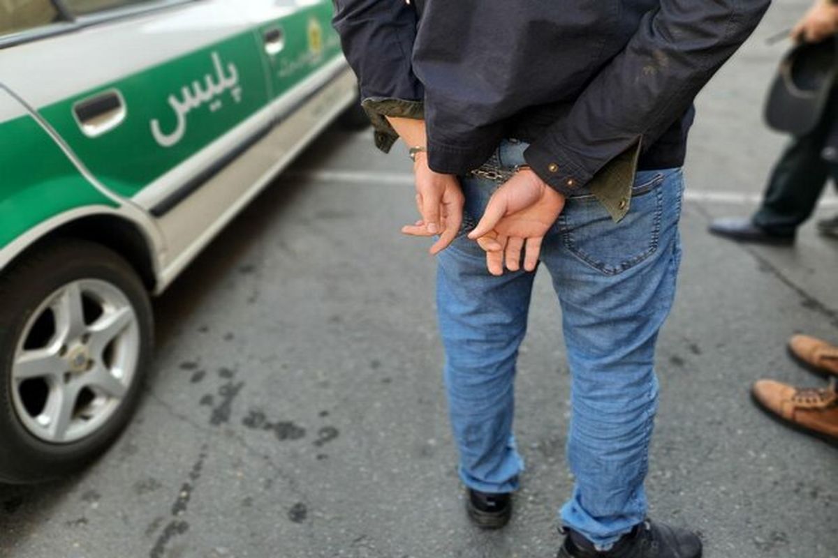  اسیدپاشی متهمی در حین دستگیری بر روی پلیس در ملکان / ضارب دستگیر شد