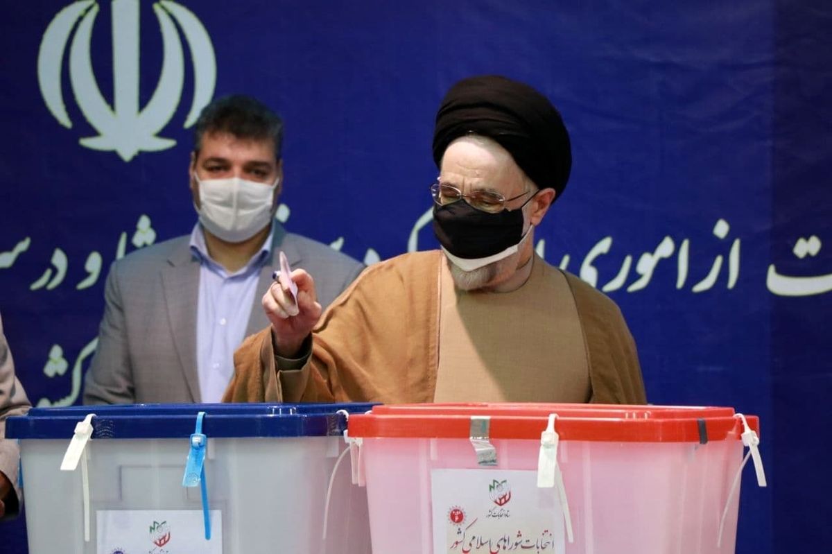  نماز خواندن پشت سر محمد خاتمی قدغن شد!