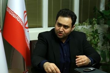 کامبیز مهدیزاده: برای سلامت روان جامعه برنامه ریزی راهبردی صورت نگرفته/ هر رویدادی رخ می دهد مردم در صف پمپ بنزین هستند