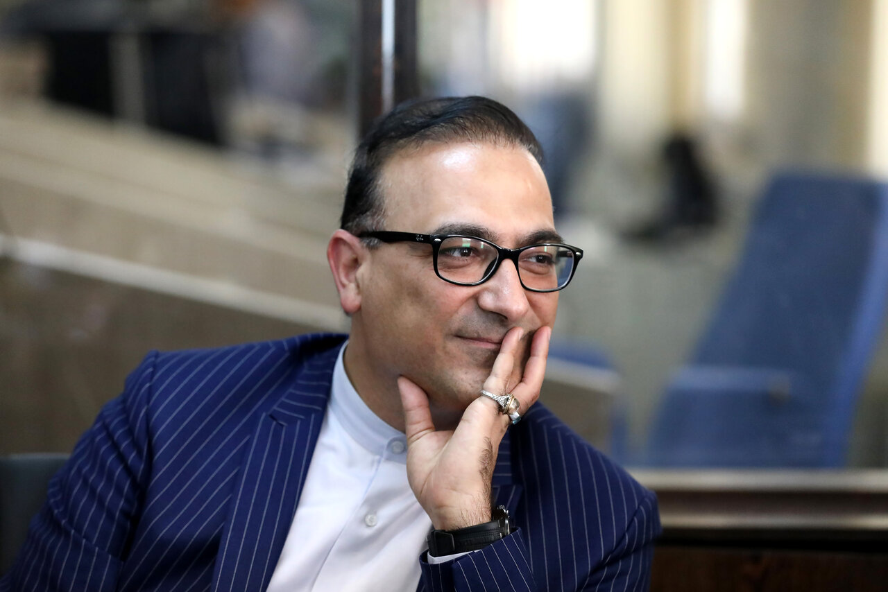 هادیان، عضو لیست صدای ملت: برخی در توهم حرکت ریل پیشرفت هستنند /باید جلوی خودسری مدیریت شهری تهران را گرفت