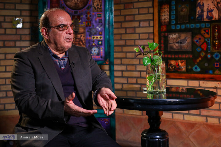 کنایه معنادار عباس عبدی درباره مصادره «برد تیم ملی فوتبال» توسط دولت رئیسی