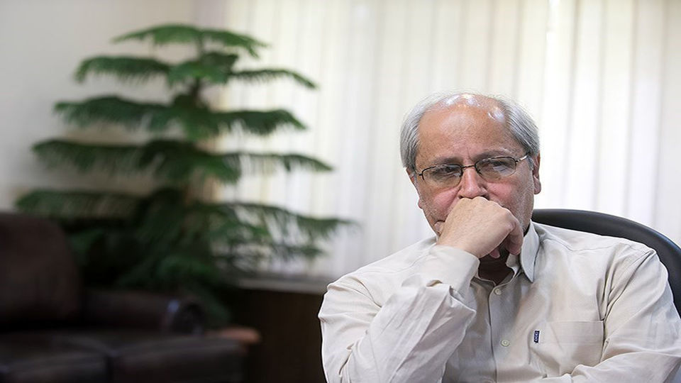  مسعود نیلی، اقتصاددان معروف هم از دانشگاه اخراج شد؟