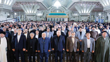 قدرت‌نمایی قالیباف مقابل دولت رئیسی و حامیانش /راز تغییر نام یک تشکیلات انتخاباتی /چرا رئیسی به جلسه انتخاباتی اصولگرایان نرفت؟