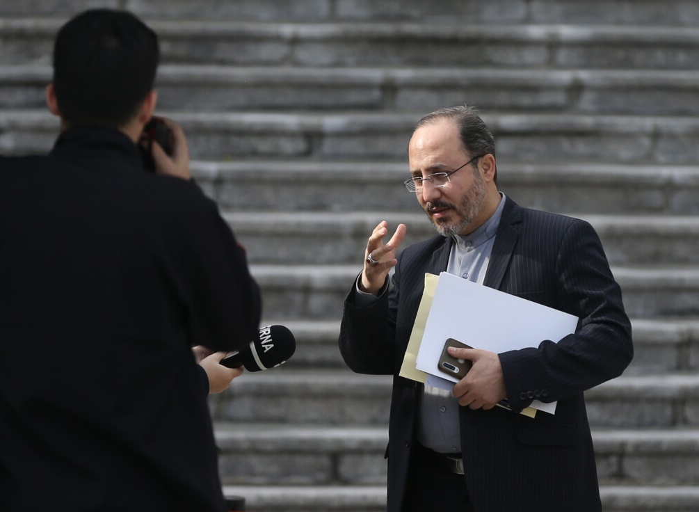  رئیس شورای اطلاع رسانی دولت: قرار نیست تغییری در تیم اقتصادی دولت انجام‌ گیرد