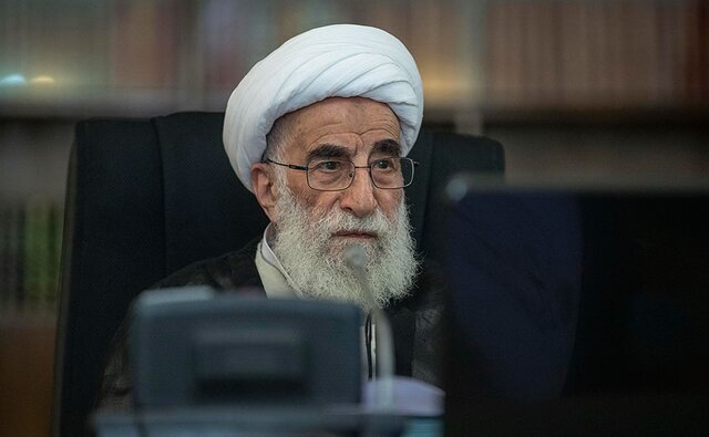 احمد جنتی اجرای صحیح قانون اساسی را خواستار شد