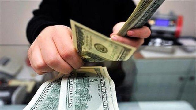  خبرگزاری دولت: دلار در بازار غیر رسمی وارد کانال ۵۸ هزار تومان شد