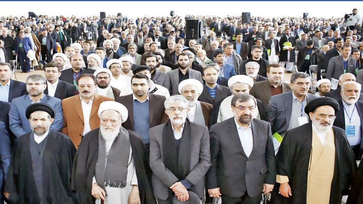  جدیدترین آرایش انتخاباتی اصولگرایان علی لاریجانی لیست می‌دهد؟ /محصولی برای صندلی های مجلس نقشه می کشد/مبنا با مدیریت قالیباف ادامه راه شانا خواهد بود؟