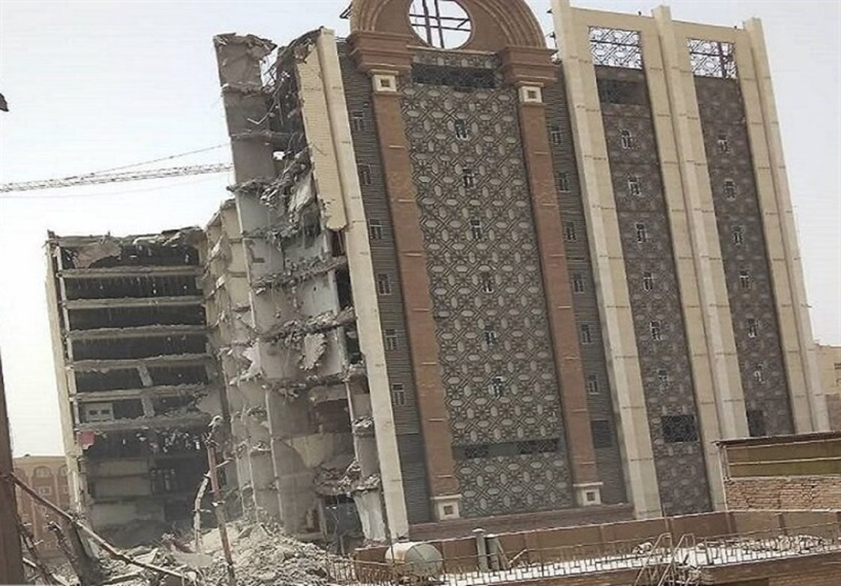 دومین روز پس از فاجعه متروپل در آبادان چه می‌گذرد؟ 
