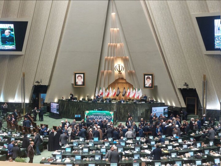  دولت برای اصلاح لایحه بودجه، هفت روز مهلت دارد پیام ویژه مجلس برای دولت / اقدام بی‌سابقه در «بهارستان» همسو با «پاستور»