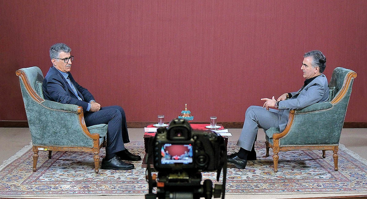 محمدرضا فرزین در گفت گو با تیمور رحمانی اقتصاددان مطرح کرد: نسخه غیرتورمی رشد اقتصادی