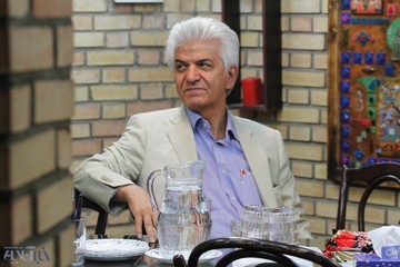  رئیس انجمن همگن قطعه سازی: باید از تجربه‌ی ترکیه در تولید خودرو درس گرفت / نجفی‌منش: خودرو در ایران گران نیست/ این دو کار را بکنید تا مشکل خودروساز حل شود